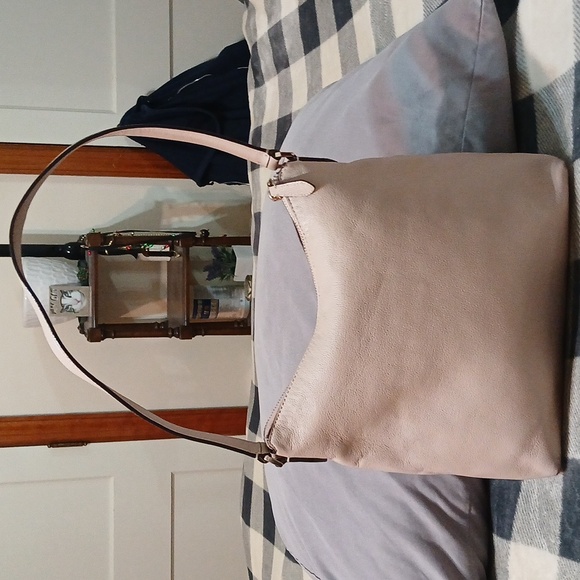 Kate Spade - Picture 2 of 16